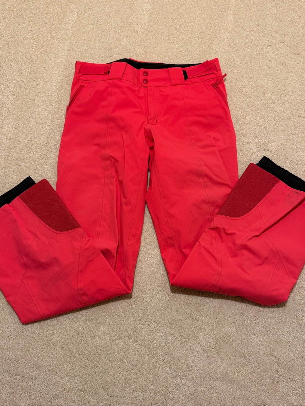 Arc'teryx women’s Gore-tex 3L shell ski pants size M red